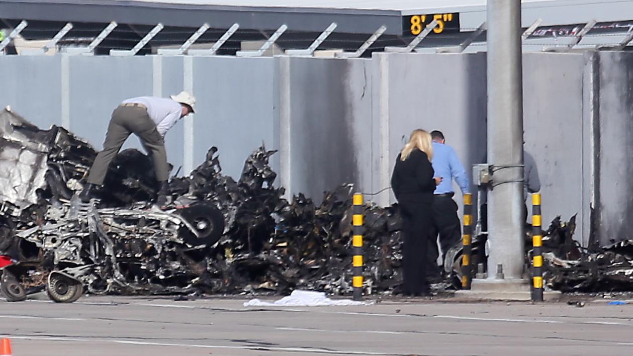 Report: Plane was upside down in Tucson airport crash